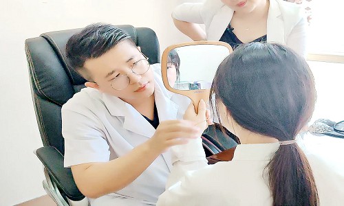 济南美莲整形医院双眼皮手术可以改善多层眼皮吗？